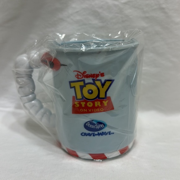 Buzz Light Year cup - Picture 2 of 2